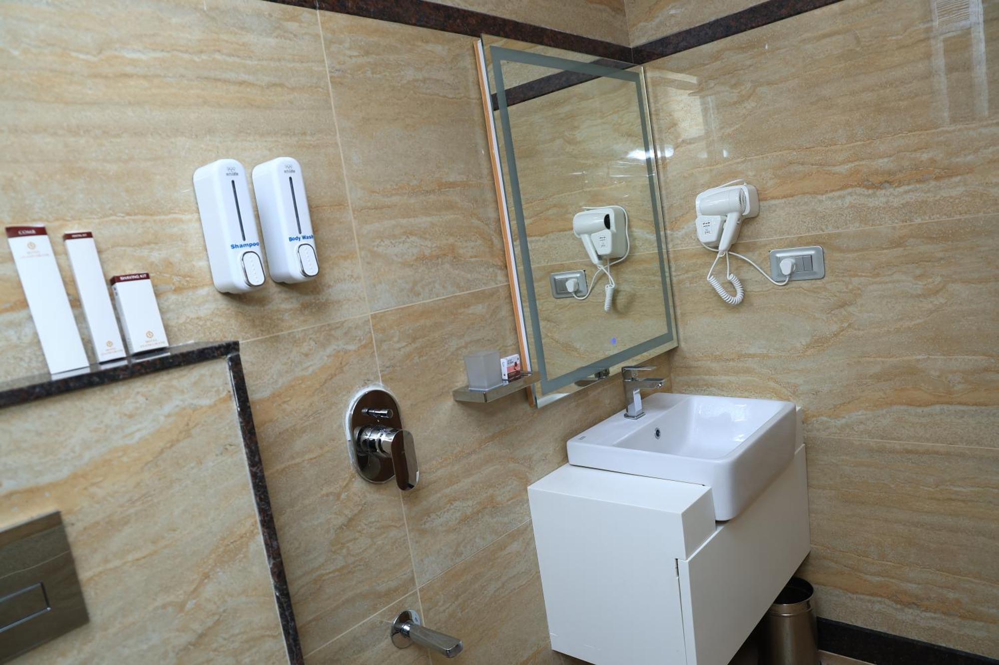 Hotel Anand Grand Hosur Luaran gambar